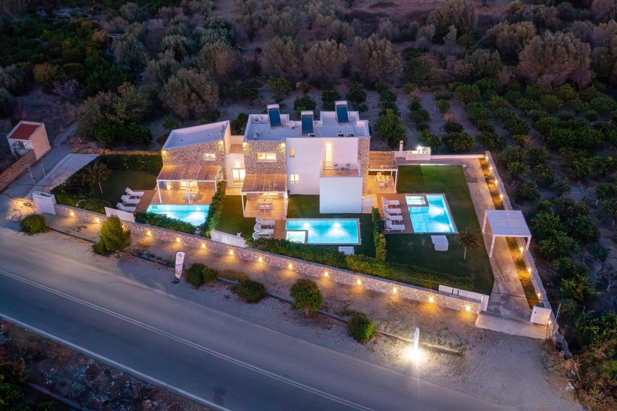 Ossiano Pool Villas,heating Pool, 2 Min Drive To & 10 Min To Lindos *