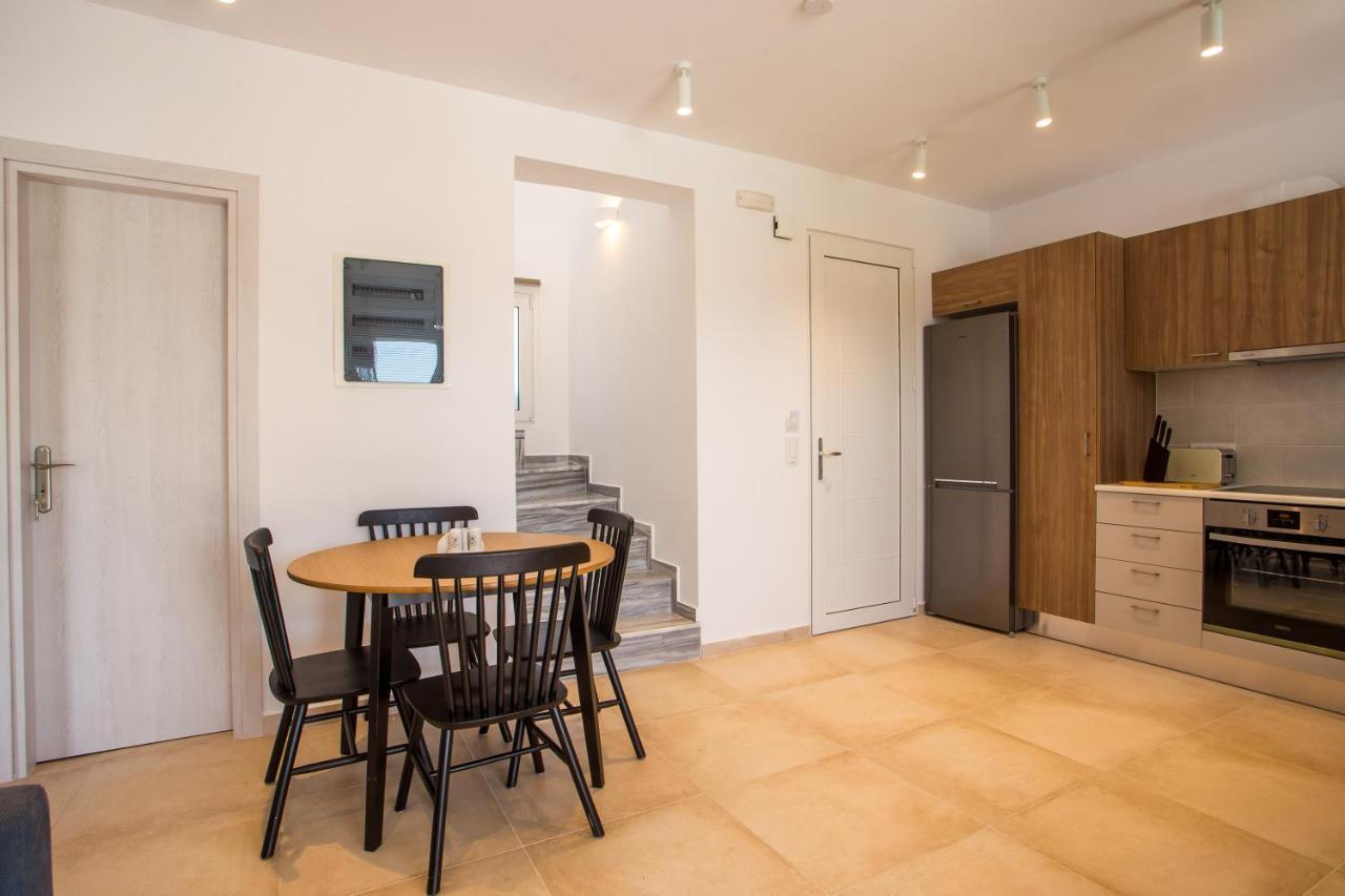 Villa Ossiano Pool Villas,heating Pool, 2 Min Drive To & 10 Min To Lindos *